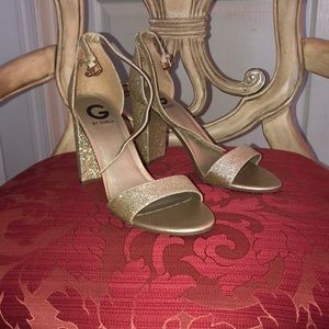 Gold sparkly guess heels